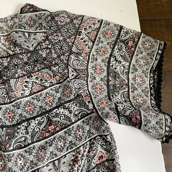 Mudd Women's Paisley Sheer Top Shirt Medium Y2K Black Soft Rose Boho Festival - Picture 14 of 16